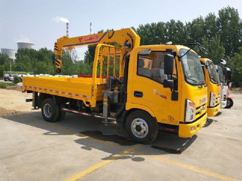 點擊查看詳細(xì)信息<br>標(biāo)題：3.2噸唐駿隨車吊 閱讀次數(shù)：1668